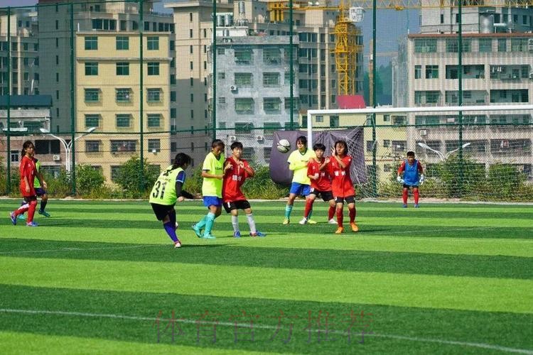 2014年江西省校园足球布局城市夏令营开营 2014年江西省校园足球布局城市夏令营开营